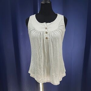 Women's White Sleeveless Top size large